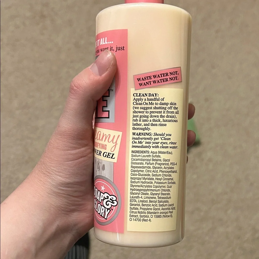 Soap & Glory Clean On Me Shower Gel in Pink and Cream - Picture 2 of 5